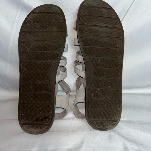 Vionic Palm Ritta Anklestrap Sandals - Picture 7 of 10